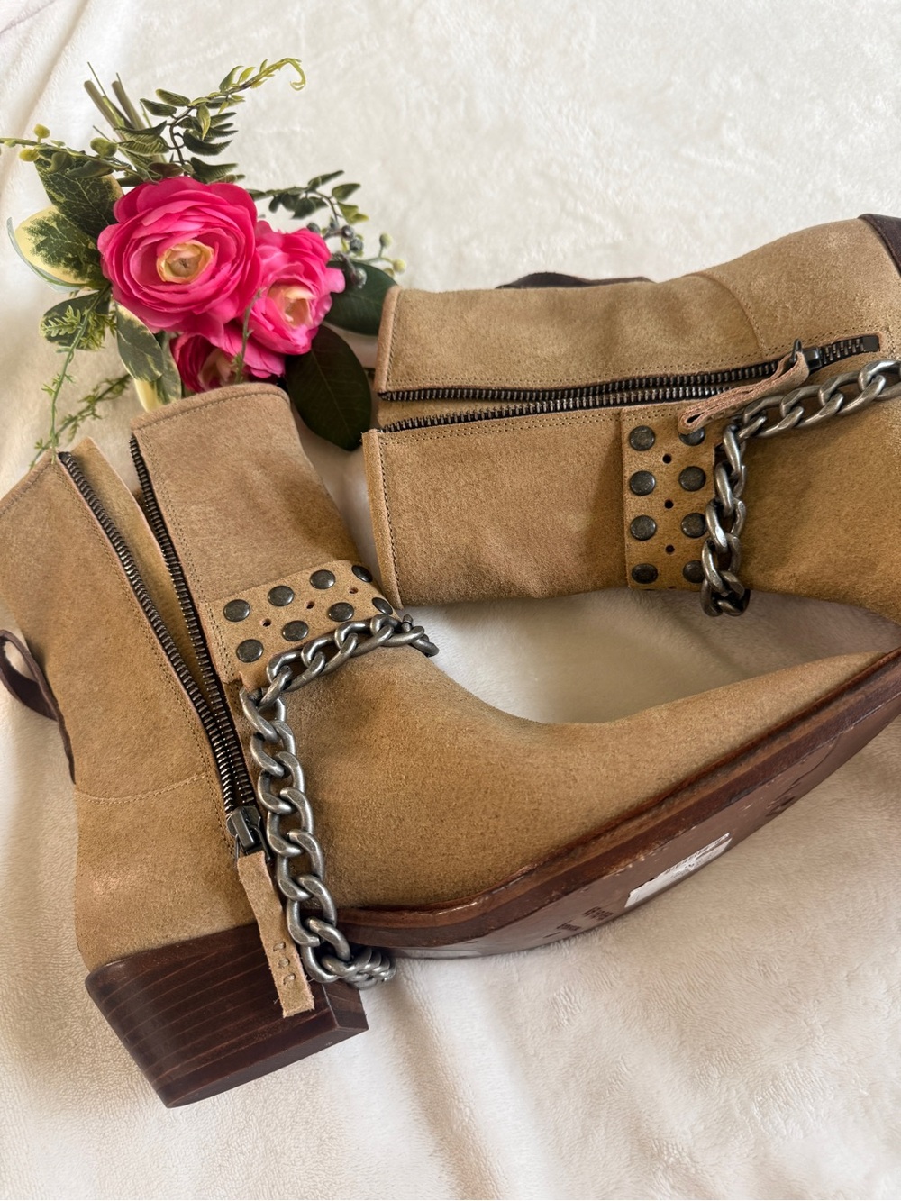 Free People Aiden Chain Boots Camel oiled suede - Picture 10 of 12